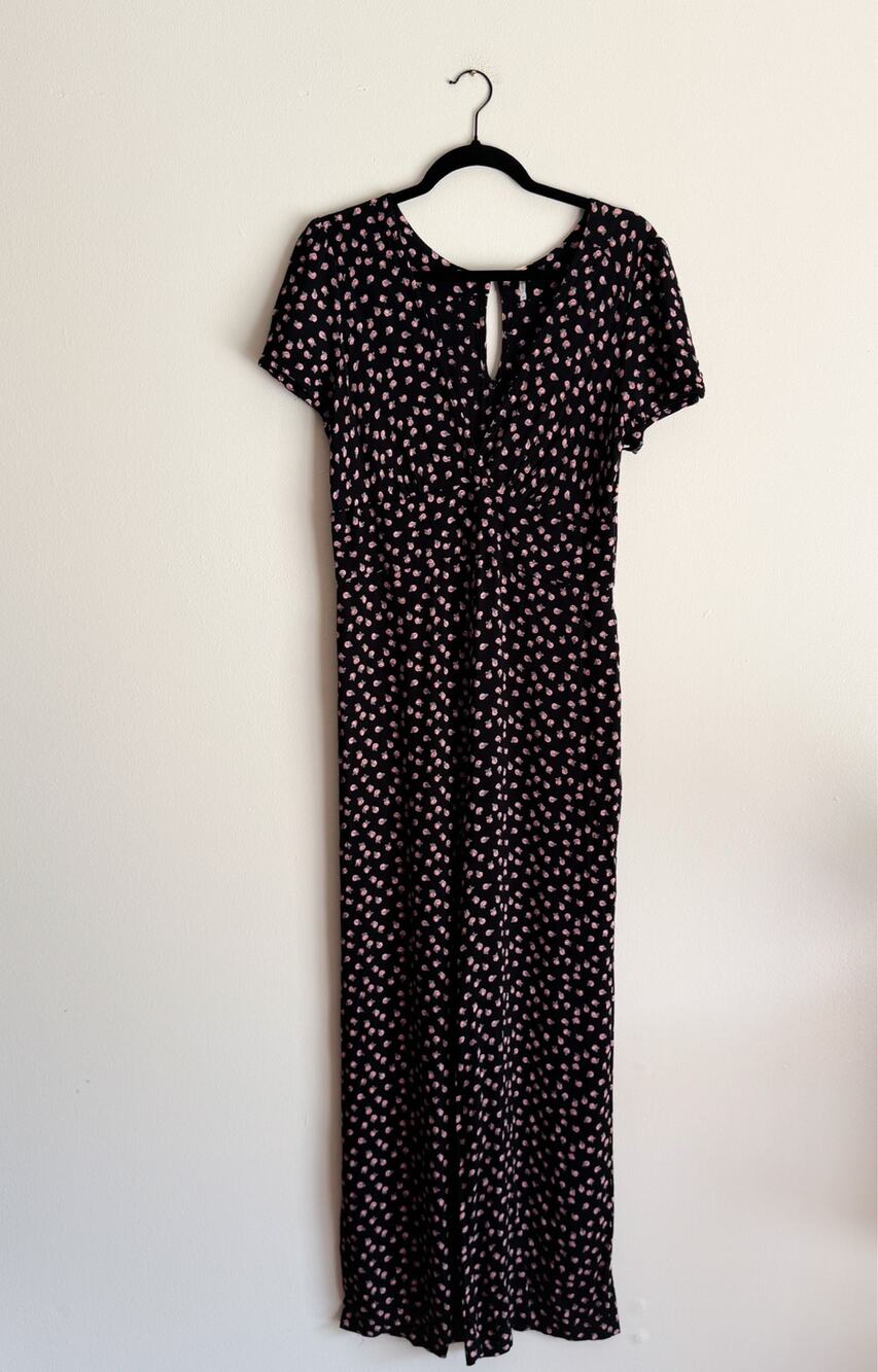 Free People Black + Pink Floral Print Short Sleeve V Neck Mia Jumpsuit Size 12